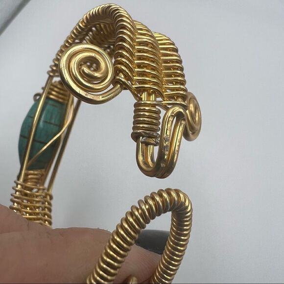 Gold Toned Wire Bracelet/Cuff With Turquoise Stone - Picture 8 of 8